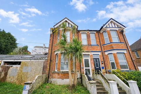 3 bedroom terraced house for sale, Beaconsfield Road, Hastings
