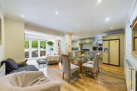 undefined, Eastridge Croft, Shenstone, Lichfield