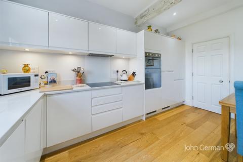 2 bedroom apartment for sale, Green Hall, Lichfield Road