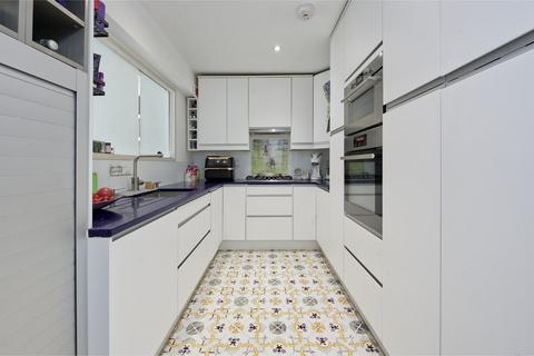 2 bedroom apartment for sale, Hyde Park Gate, Knightsbridge SW7