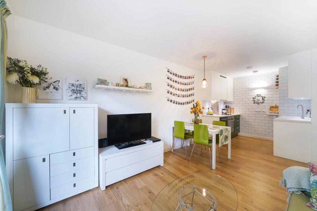 Open plan kitchen / living room