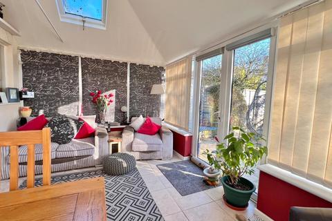 3 bedroom end of terrace house for sale, Bisley Road, Stroud