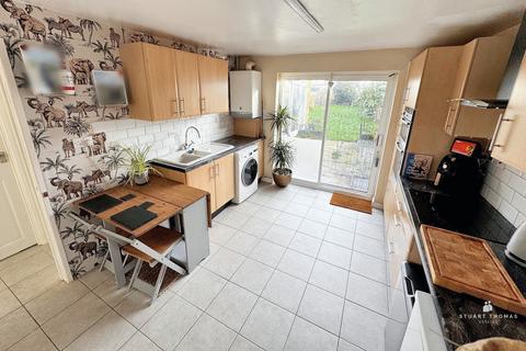 3 bedroom semi-detached house for sale, Benfleet Park Road, Benfleet