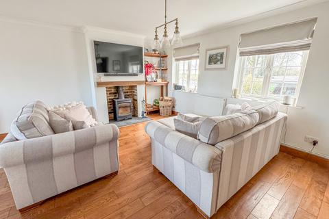 2 bedroom terraced house for sale, Punchbowl Cottages, Paglesham