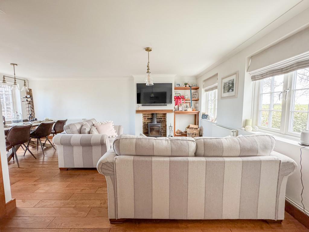 Lounge 3