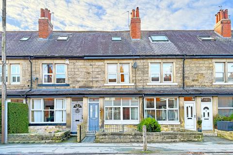 2 bedroom terraced house for sale, Hookstone Avenue, Harrogate