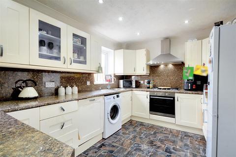 3 bedroom house for sale, Clough Court, Nottingham