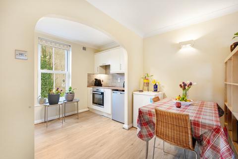 1 bedroom apartment for sale, Lysander Gardens, Surbiton KT6