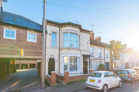 1 bedroom duplex for sale, Dudley Street, Leighton Buzzard