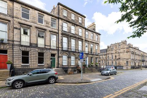 1 bedroom apartment to rent, Heriot Row, Edinburgh, Midlothian