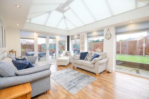 4 bedroom detached house for sale, Broadwater Gardens, Orpington