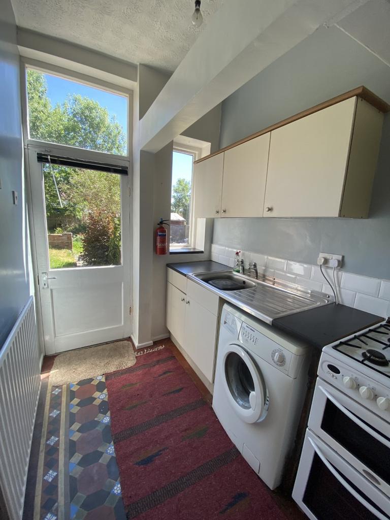 8g kitchen 2
