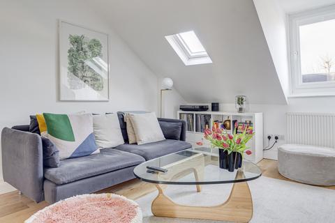 1 bedroom apartment for sale, Caledonian Road, Islington, London, N1