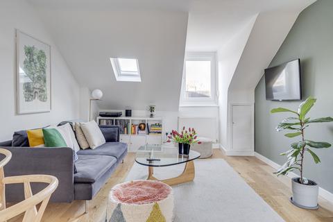 1 bedroom apartment for sale, Caledonian Road, Islington, London, N1