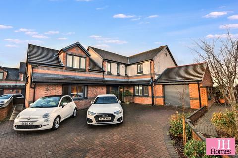 5 bedroom detached house for sale, Teal Close, Askam-in-Furness, Cumbria