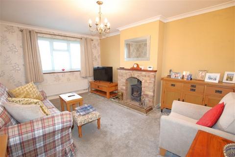 2 bedroom semi-detached bungalow for sale, Queens Road , Clacton on Sea