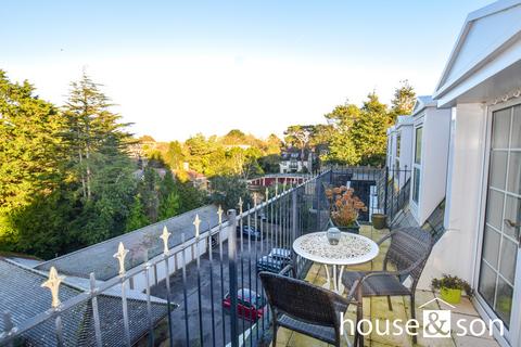 2 bedroom penthouse for sale, Hurlingham House, 14 Manor Road, East Cliff, Bournemouth, Dorset,  BH1