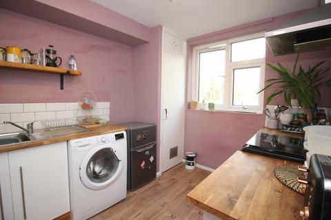 1 bedroom apartment to rent, Woodhouse Road