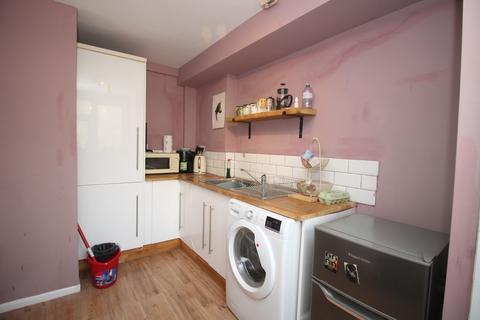 1 bedroom apartment to rent, Woodhouse Road