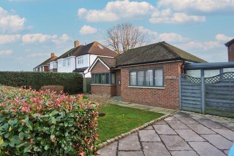 2 bedroom house for sale, Glenfield Road, Ashford TW15