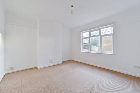 2 bedroom flat to rent, Glencairn Road, Streatham, SW16