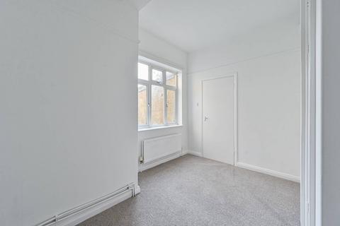 2 bedroom flat to rent, Glencairn Road, Streatham, SW16