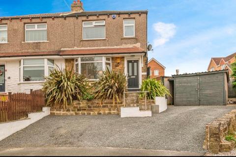 3 bedroom semi-detached house for sale, Laburnum Grove, Gomersal, Cleckheaton, West Yorkshire, BD19