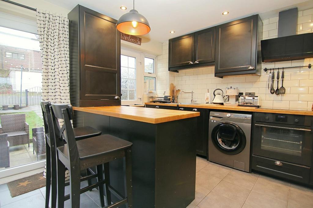 Dining kitchen