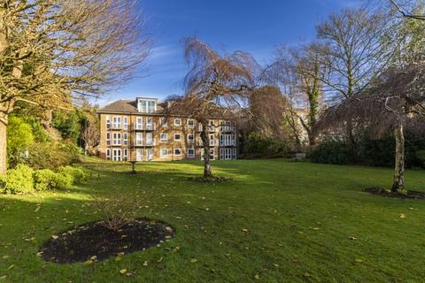 3 bedroom apartment for sale, Calverley Park Gardens, Tunbridge Wells