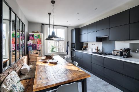 30a Almorah Road, London, N1 3EU