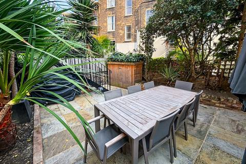 30a Almorah Road, London, N1 3EU