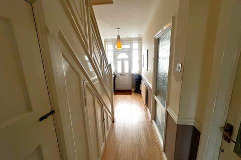 109 Brangbourne Road, Bromley, BR1 4LP