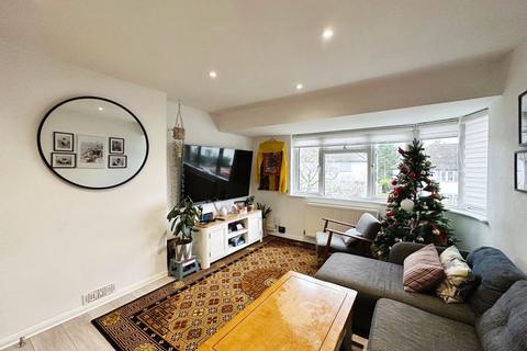 2 bedroom maisonette for sale, Westmere Drive, London