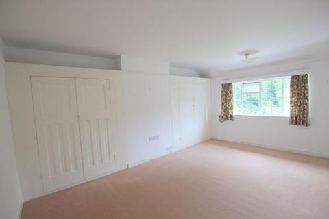 3 bedroom semi-detached house for sale, Hookfield, Epsom