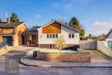 4 bedroom detached bungalow for sale, Woods Close, Hellesdon, Norwich