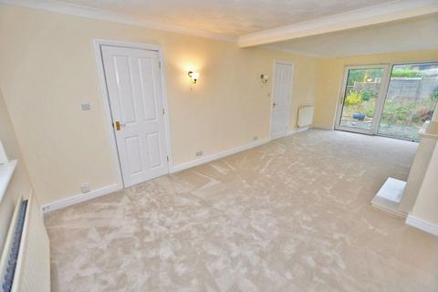 2 bedroom bungalow for sale, Trapfield Close, Maidstone