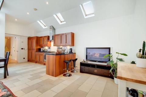 2 bedroom flat for sale, Old Brompton Road, Earls Court, London, SW5