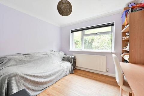 40 Chalk Road, Godalming, GU7 2AD