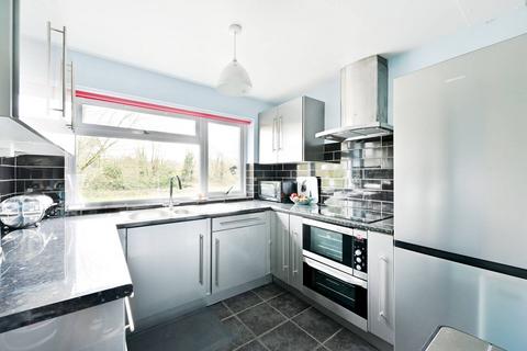 40 Chalk Road, Godalming, GU7 2AD