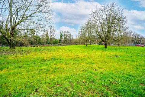 40 Chalk Road, Godalming, GU7 2AD
