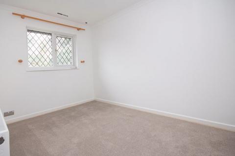 6 Dickens Dell, Totton, Southampton, SO40 8FJ