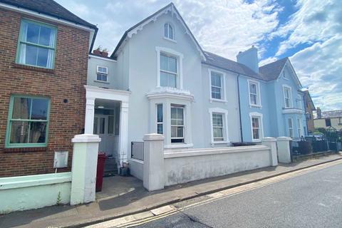 Studio to rent, Oving Road, Chichester