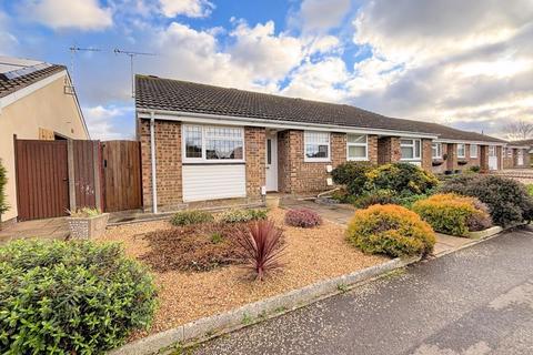 2 bedroom semi-detached bungalow for sale, Fell Drive, Lee-On-The-Solent, PO13