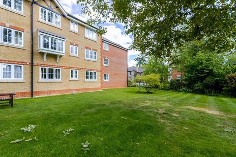 2 bedroom flat for sale, High Street, Rickmansworth WD3
