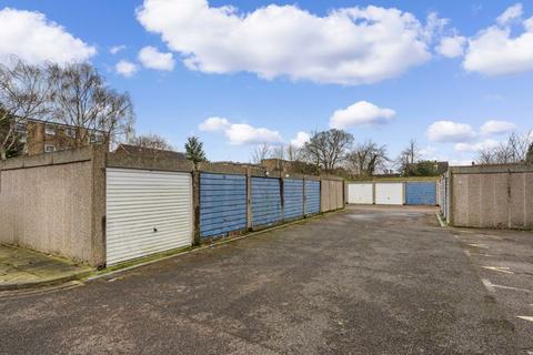 7, Pamir Court, 36 Worcester Road, Sutton, SM2 6PJ