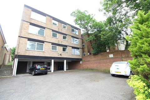 Gregories Close - Town Centre/ Station - 1 bed