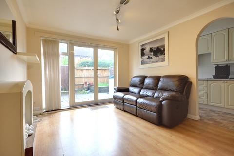 1 bedroom maisonette to rent, Westwood Close, Ruislip, Middlesex, HA4 7RE