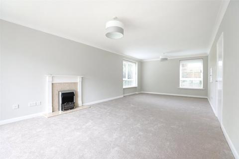 2 bedroom flat to rent, Moorend Park Road, Cheltenham