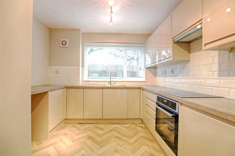 2 bedroom flat to rent, Moorend Park Road, Cheltenham