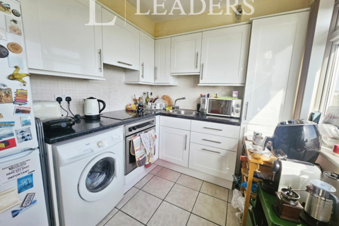 2 bedroom flat to rent, Coombe Lea, Grand Avenue, Hove